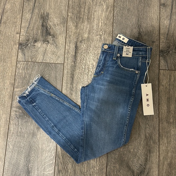 NEW • AMO • Twist Frayed Split Hem Skinny Jeans 24 - Picture 6 of 7